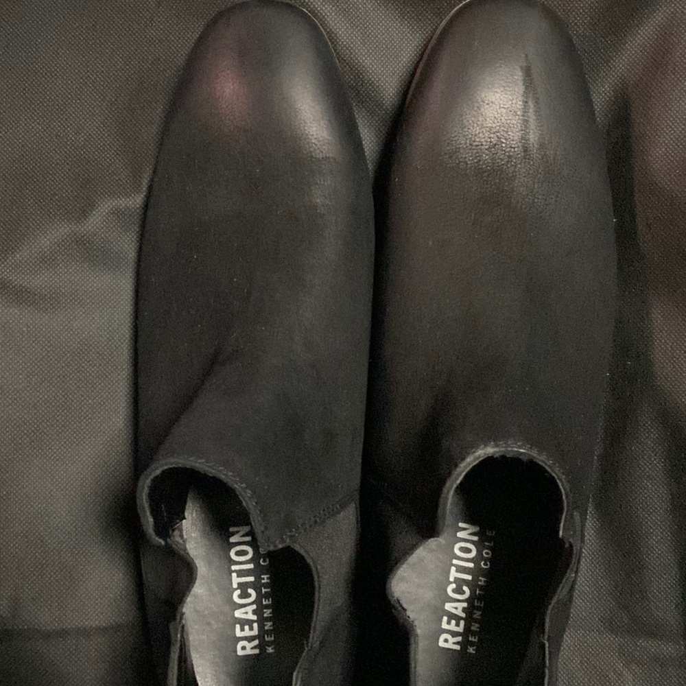 Kenneth Cole Chukka Boots